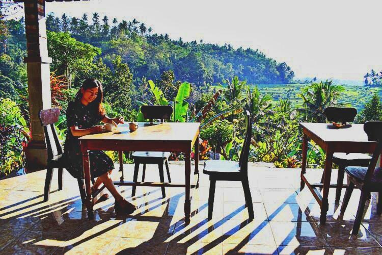 Pondok Lembah Dukuh Homestay Karangasem エクステリア 写真